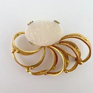Vintage Sorrento 12K Gold‎ Filled Filigree Brooch Opal Glass Cabochon